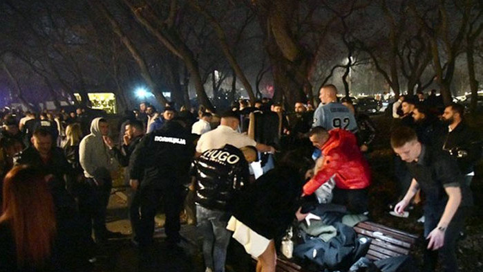 Популярен плаващ нощен клуб в Белград е потънал снощи по