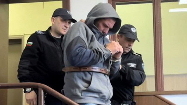 Под засилена охрана в Пловдивския окръжен съд пристигна 48 годишният