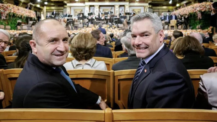 Остра критика към българския държавен глава за решението да се