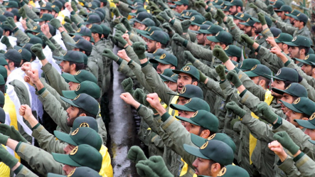Великобритания официално ще обяви Революционната гвардия на Иран която арестува