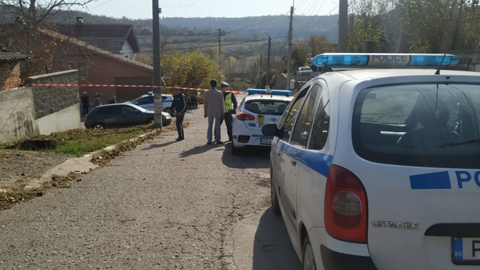 Възрастна жена бе открита мъртва в дома си в русенското