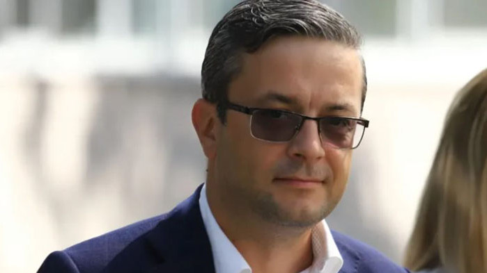 Прегледахме това, което Продължаваме промяната“ изпрати. То е симптом на