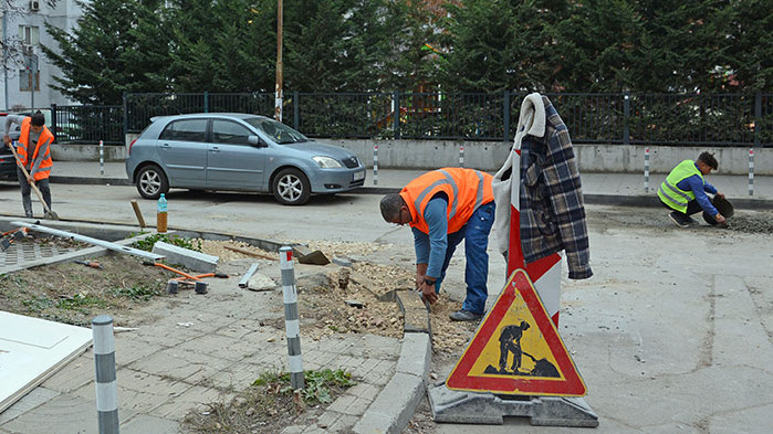 Продължава основният ремонт на улици в 17 микрорайон в „Приморски“