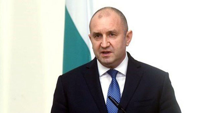 Румен Радев: Дъщеря ми няма договор за участие във филм