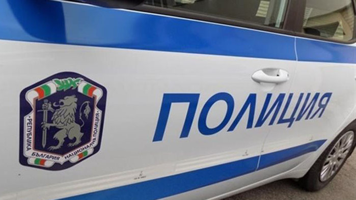 Мъж е опасност за живота, след като е ударен от