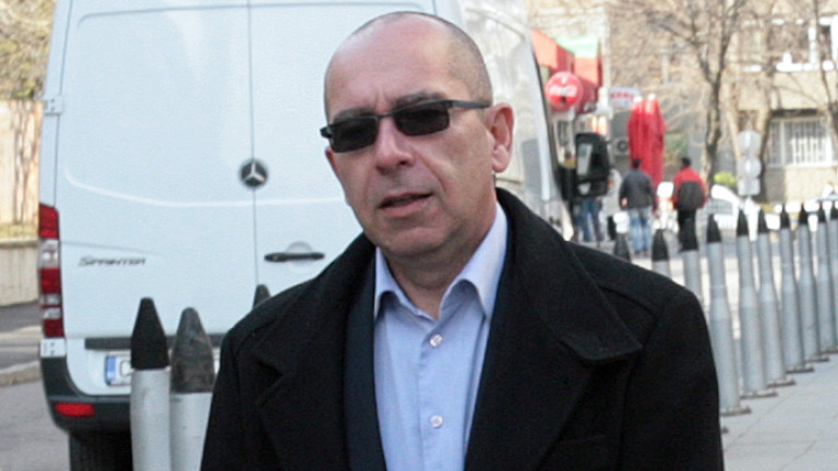 Има разпад на държавността. Спешната помощ няма как да се извади