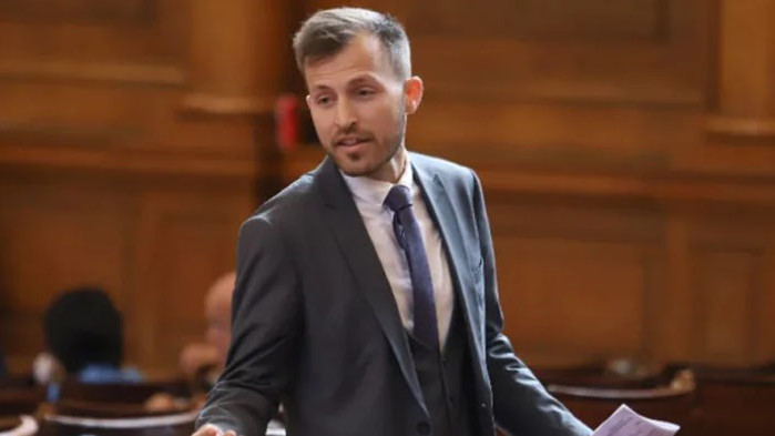 Това, че сме шарлатани не ви измива ръцете и не