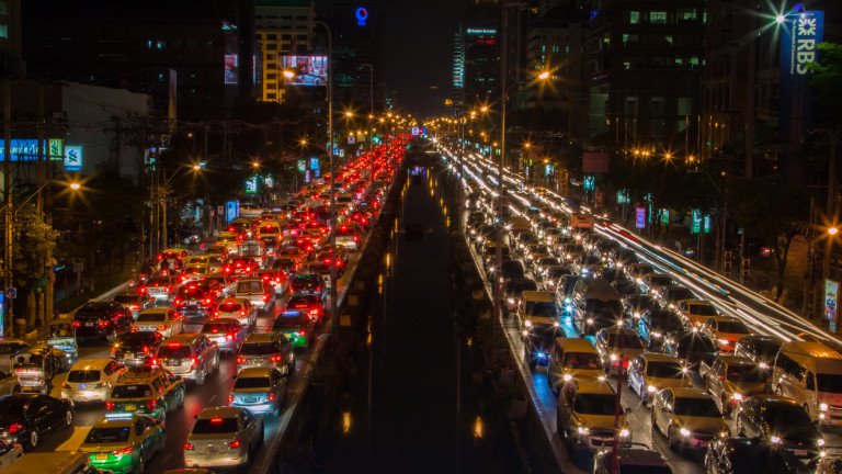 Градовете с най-натоварен трафик в света и каква е цената на задръстванията във всеки от тях