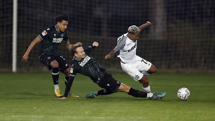 Лудогорец започна зимната си подготовка със загуба -1:2 срещу петия