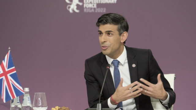 Британският премиер Риши Сунак проведе телефонен разговор с украинския президент