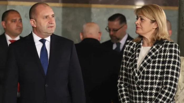 Жълтопаветни медии с акция срещу Румен Радев