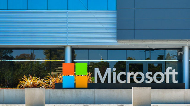 Microsoft уволнява 10 000 служители