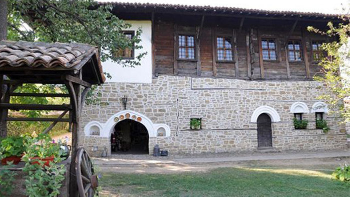 Устойчива тенденция за високи цени на имоти в малките населени