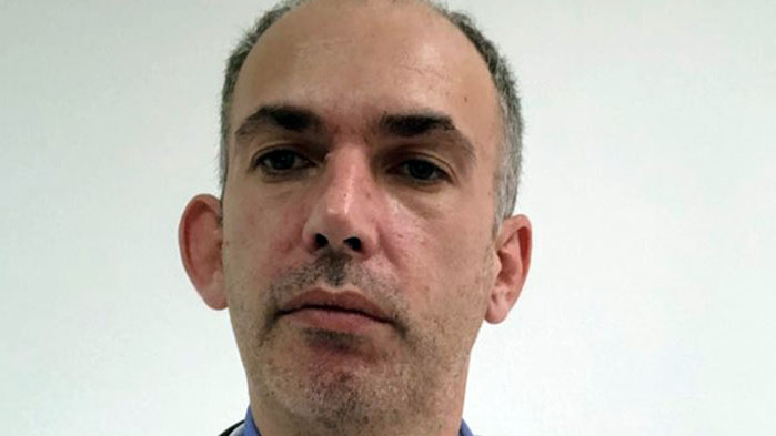 Болничният шеф, който подкара линейка, пътува всеки ден за работа до Карлово от Асеновград