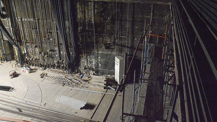 Повишаващите се цени на строителните материали бавят ремонта на варненския театър