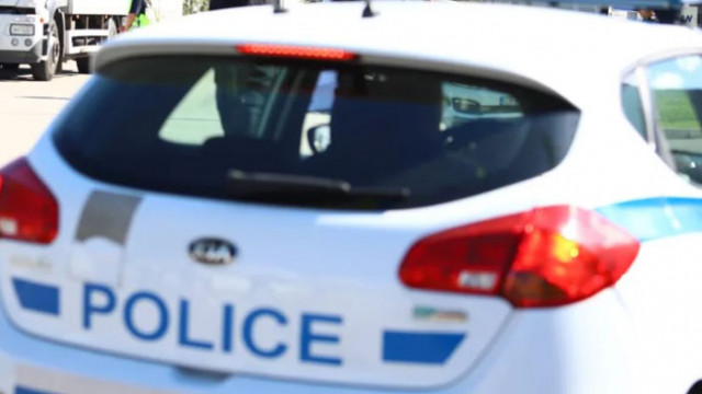 Униформен полицай е задържан снощи в Казанлък предаде БГНЕС Той