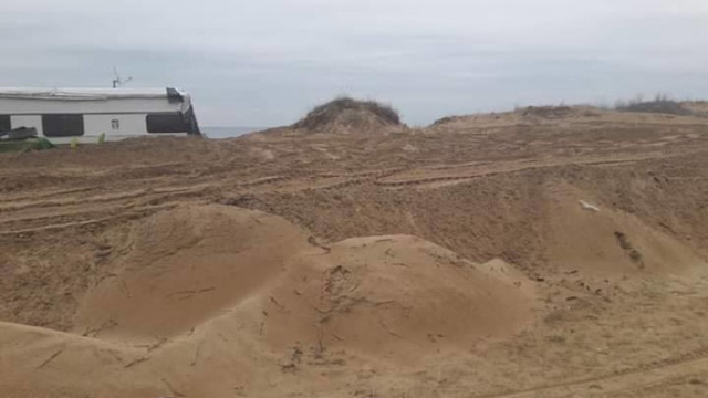 Министерството на туризма проверява разораните дюни в Несебър