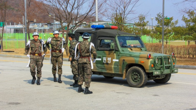 Южнокорейски войник по погрешка е стрелял с картечница по време