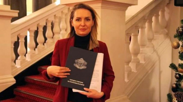 Народният представител Кремена Кунева ще сезира Министерството на образованието и