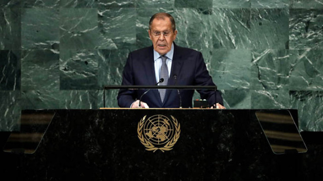 Руският външен министър Сергей Лавров в неделя призова Израел и Палестина