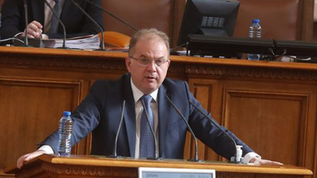 Чолаков за бързането за разследването на главния прокурор: Опит за изнасилване на парламента