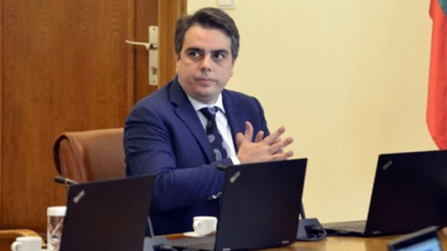 Асен Василев съди Делян Добрев за клевета потвърдиха за 24