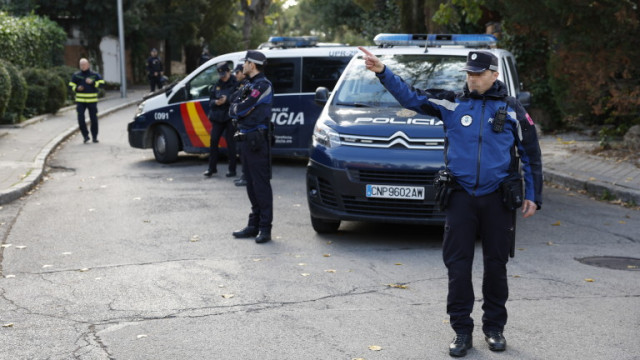 Министерството на отбраната на Испания беше евакуирано след получаване на