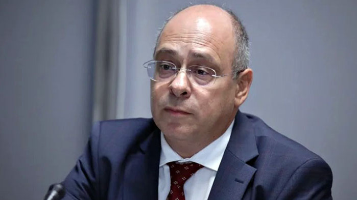 В рамките на обществения сектор има двуцифрени увеличения на работните