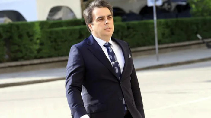 Успехът има много бащи, а неуспехът е сирак. С тези