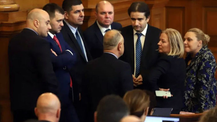 От Фейсбук профила на Петър Волгин Огромна признателност на всички,