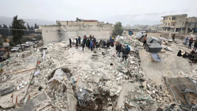 Волейболен отбор е под руините в Турция