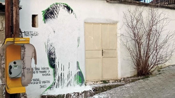 Графит, изобразяващ лика на сръбския тенисист Новак Джокович в град