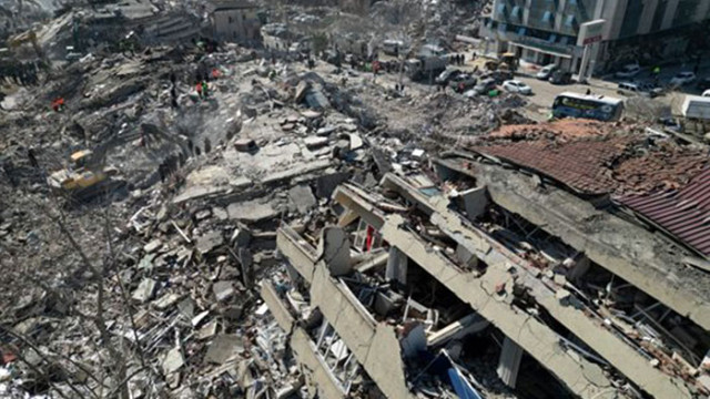 Чудеса до 82 ия час от разрушителните земетресения разплакаха Турция