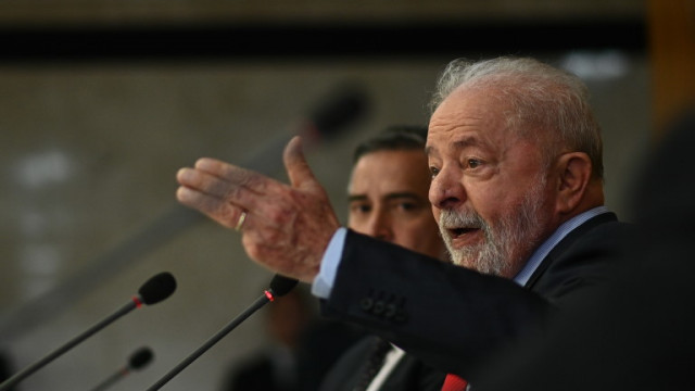 Левият президент на Бразилия Лула да Силва в четвъртък заминава на посещение