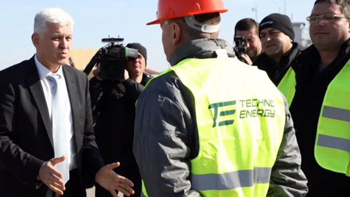 До юли тази година трябва да приключи ремонтът на пистата