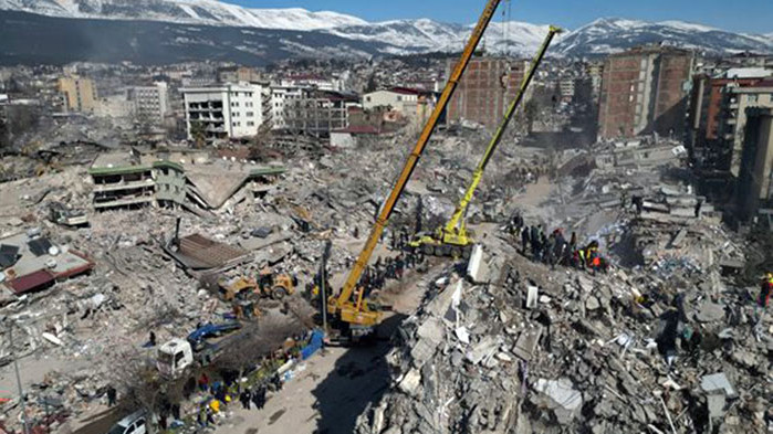 6500 сгради рухнали след труса в Турция