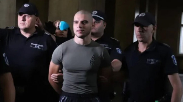 В този момент Васил Михайлов се намира в следствения арест