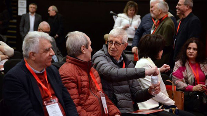 Две правителства опитаха, но това би означавало да влезем в