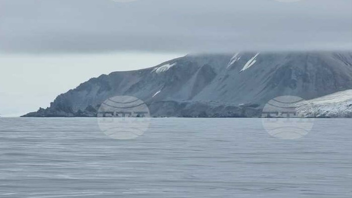Българската експедиция пристигна на о-в Ливингстън в Антарктида късно снощи