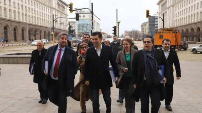 С 9999 подписа: ПП и ДБ се регистрираха за съвместно участие в изборите