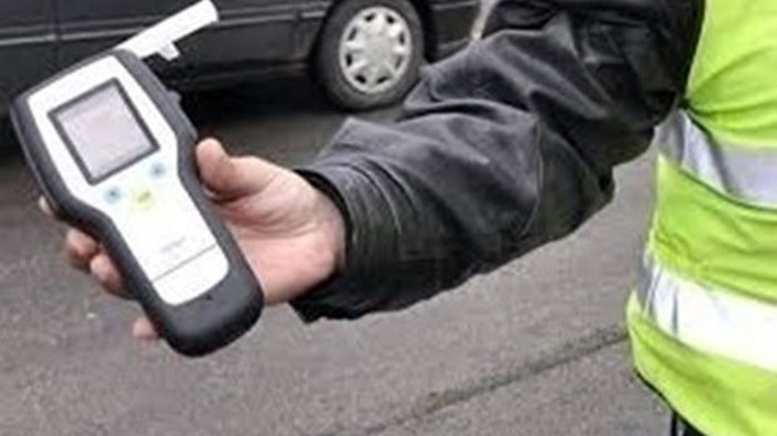 72-годишен, пиян и без книжка, катастрофира край мост в Стамболийски