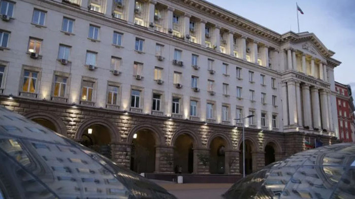 МС: Български военнослужещи не са командировани в Украйна