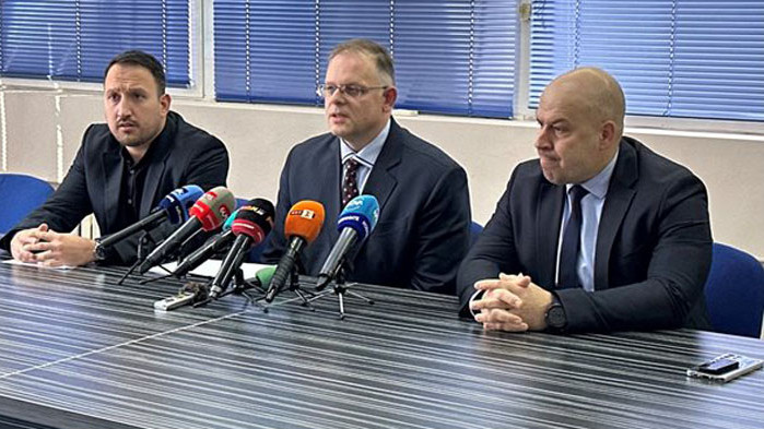 И овчар сред измамените да даде пари, за да стои добре в интернет (Видео)