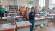 Точно в 12 ч. учениците от ОУ "Христо Ботев" във Варна рецитираха "Обесването на Васил Левски"