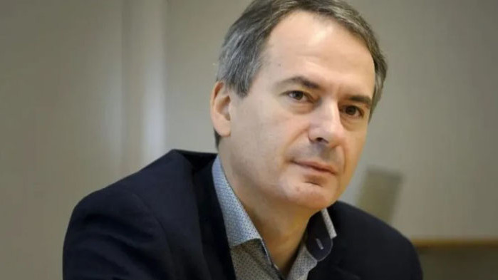 Българският журналист Христо Грозев твърди, че му е забранено да