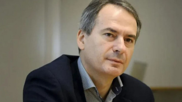Българският журналист Христо Грозев твърди че му е забранено да