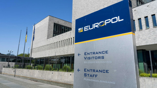 Трима служители на Европол идват в България в помощ на разследването
