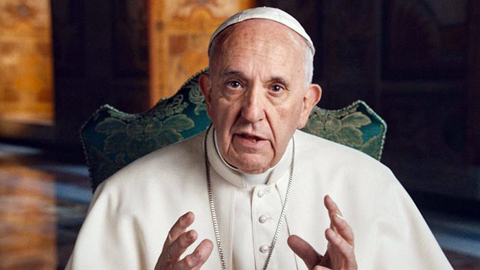Папа Франциск каза, че войната в Украйна е абсурдна и