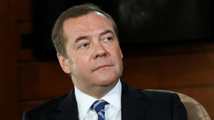 Дмитрий Медведев: Ако Русия загуби войната, то тя ще бъде разкъсана на парчета