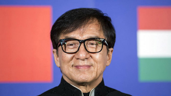 Продават на търг два луксозни апартамента на Джаки Чан